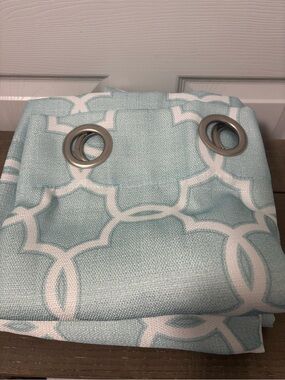 The Big One Aqua and White Woven Throw Blanket